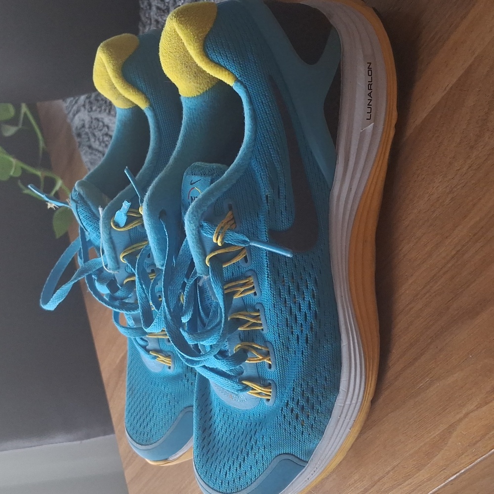 Nike shoes